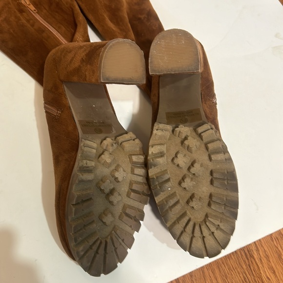 FASHION NOVA faux SUEDE OVER KNEE PLATFORM HEELS BOOTE IN BROWN HALF ZIP SIZ 6.5 - Picture 5 of 9